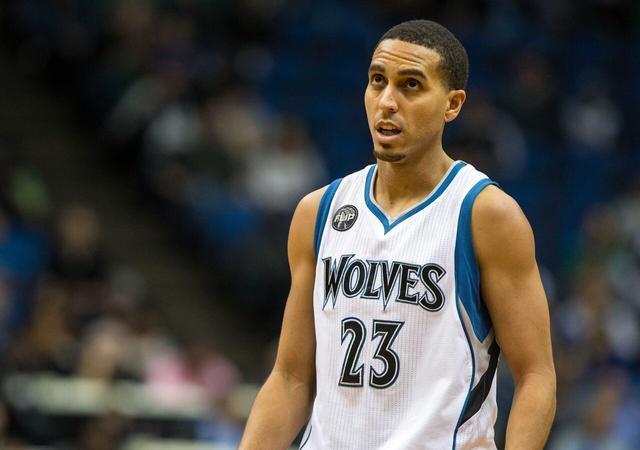 放弃组织，10号位做牺牲？解析B费为葡萄牙恐怖的战术升级（B费放下组织权：为葡萄牙恐怖战术升级牺牲的10号位解读）