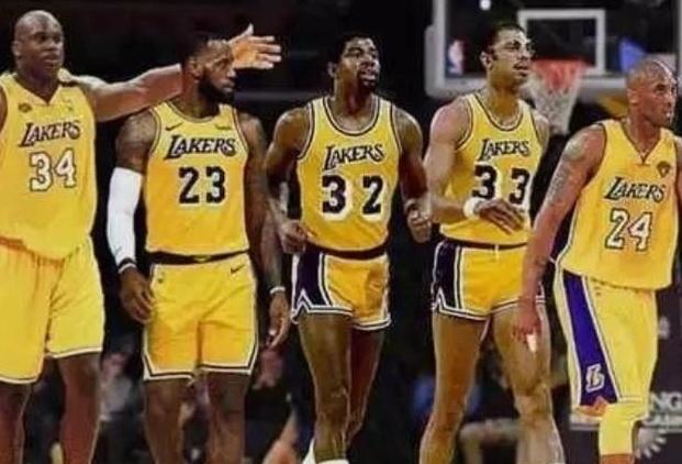 波媒：莱万与巴萨均未确定是否续约，将等到明年再做决定（波媒：莱万与巴萨续约悬而未决，相关决定推迟至明年）