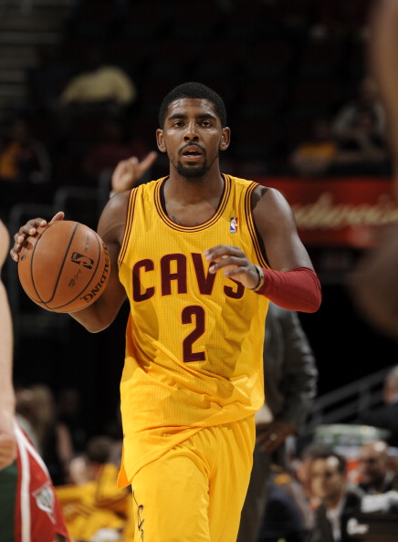 这队的进攻流畅得不像话（这支球队的进攻如行云流水）