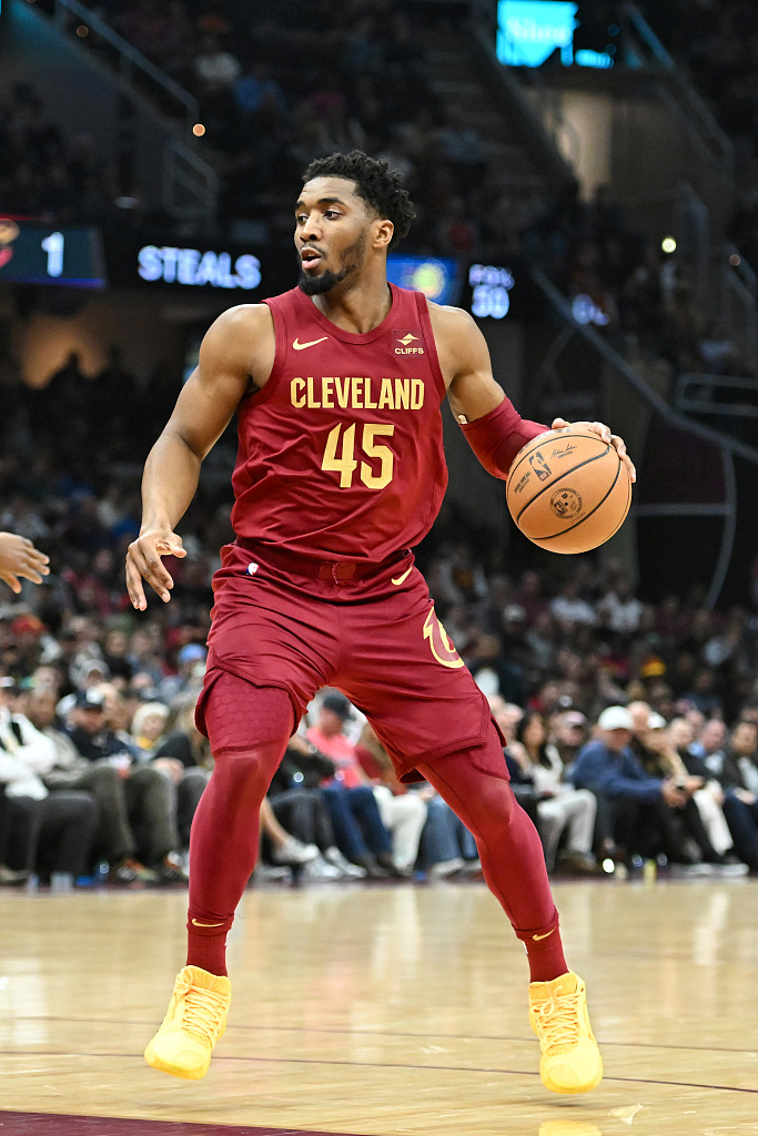 如何一年之内成为球场高手？（一年速成球场高手指南）