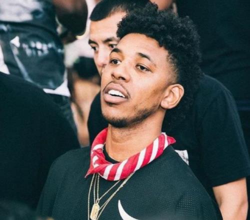 格纳布里：获得巨额收入后曾沉迷奢侈消费，母亲劝我脚踏实地（格纳布里坦言：高薪到手一度沉迷奢侈，母亲劝我务实）