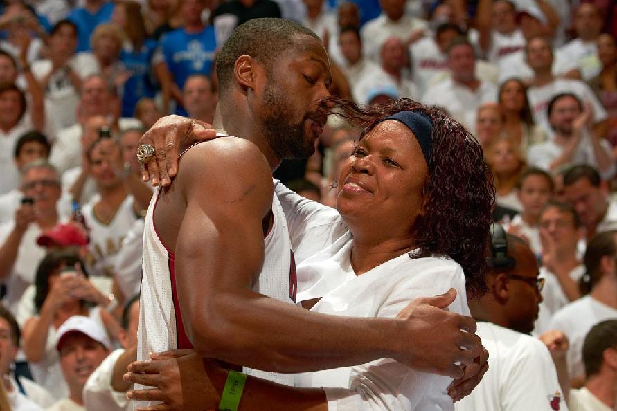 2025中英职业足球青训交流会在海口启幕，李克敏致开幕辞（2025中英职业足球青训交流会在海口开幕，李克敏发表开幕致辞）